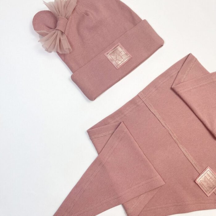 Meškučio su kaspinėliu kepurės ir kaklaskarės komplektas