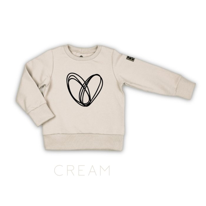 Stilingas vaikiškas džemperis širdelė. Stilingi vaikų rūbai internetu, vaikų drabužiai, vaikų apranga, laisvalaikio kostiumas, laisvalaikio kostiumėlis, rankų darbo drabužiai vaikams, vaikų drabužiai, drabužiai vaikams.