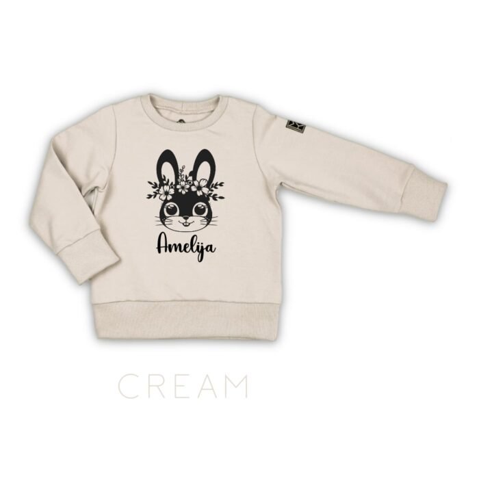 Džemperis su zuikiu, dekoruotas gelemis. Džemperis su zuikiu ir vardu