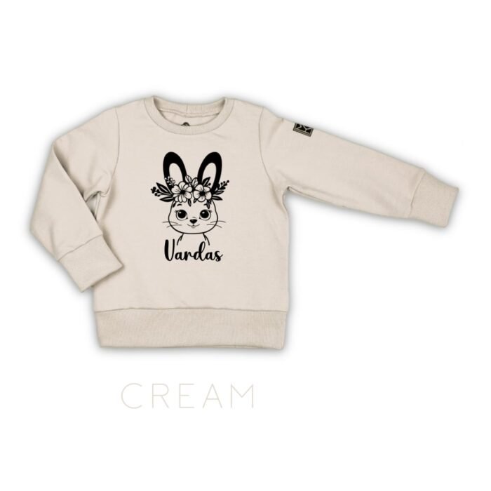 Džemperis su zuikiu, dekoruotas gelemis. Džemperis su zuikiu ir vardu