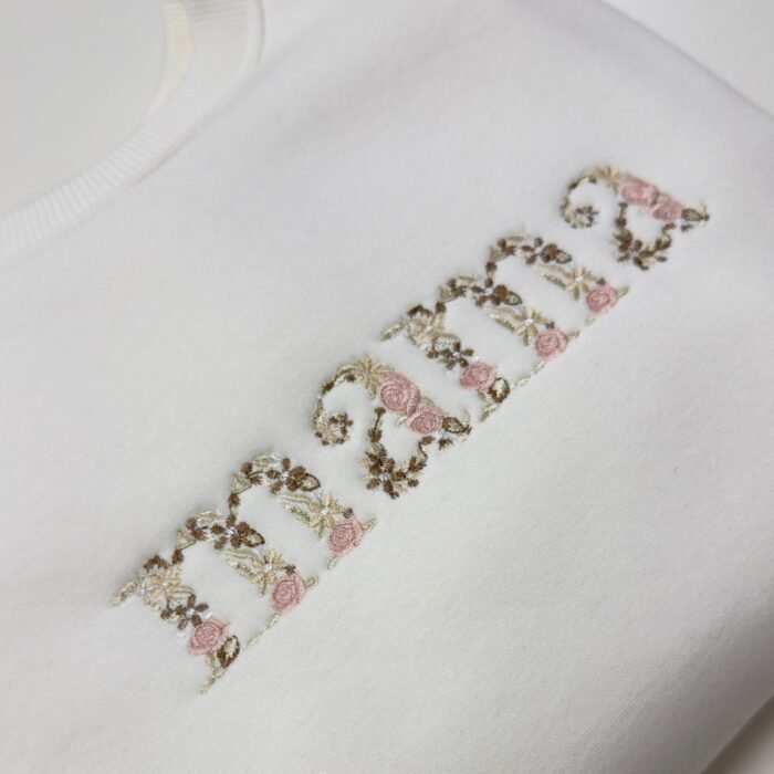 Mamos džemperis. Džemperis mama su siuvinėtu užrašu